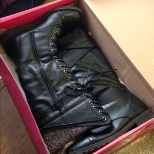 Winter boots! Size 7